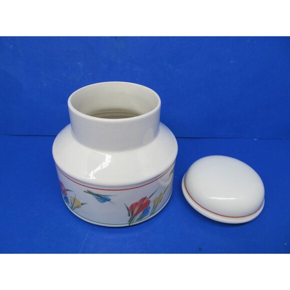 Wedgwood Midwinter Crocus 3 1/2" Sugar Bowl With Lid Produced From 1986-1987 EUC - Picture 4 of 7